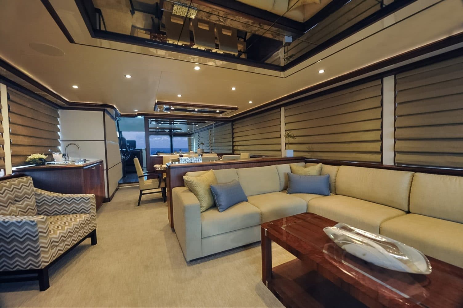 destriero yacht interior