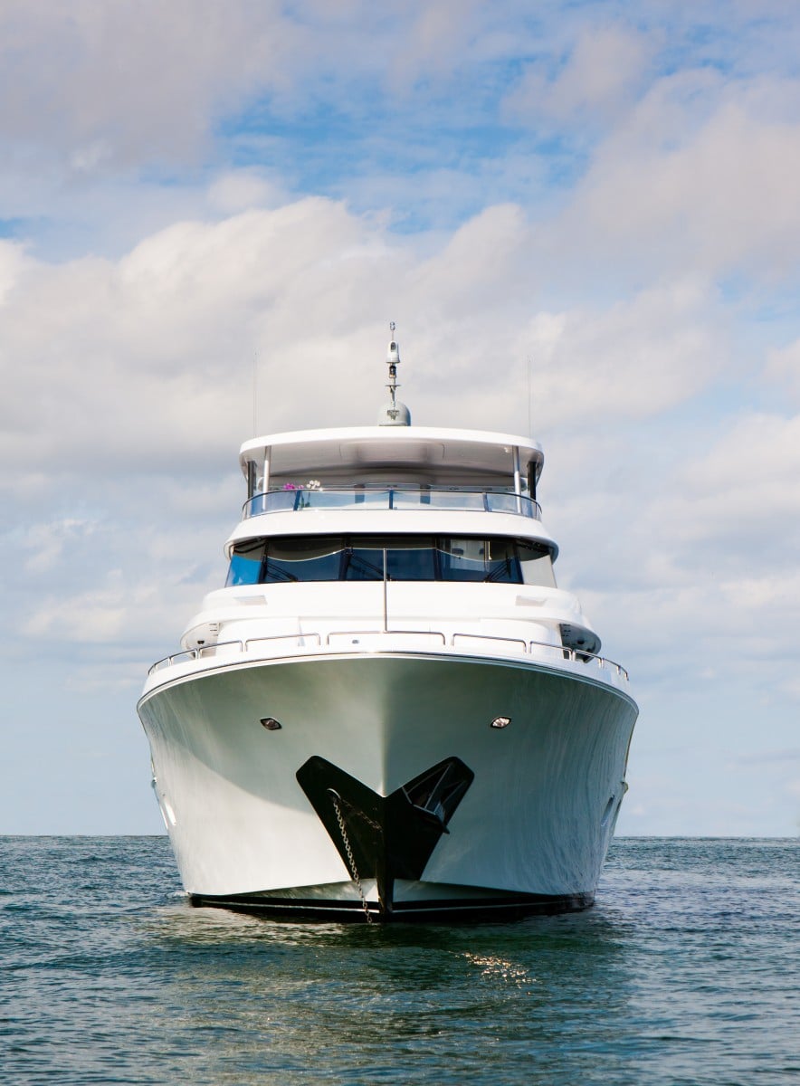 112 Westport Yacht Hannah Exterior Profile