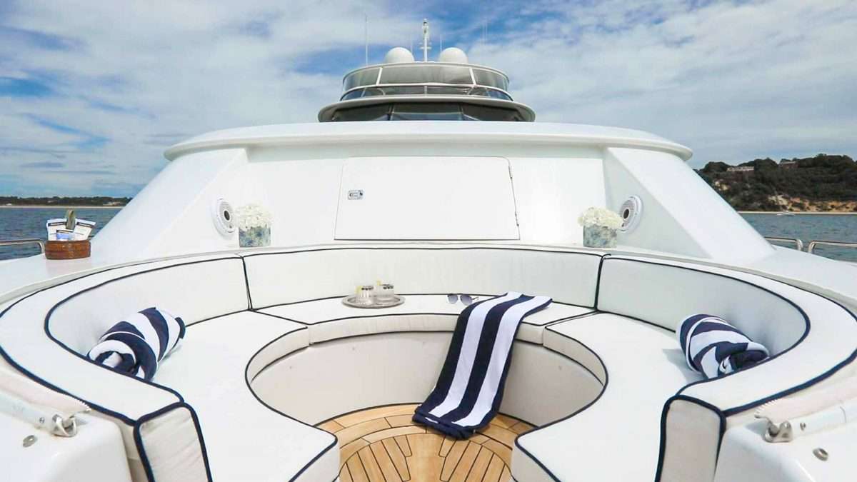 CONVERTING A WESTPORT 112 YACHT FROM TRADITIONAL TO NANTUCKET CHIC