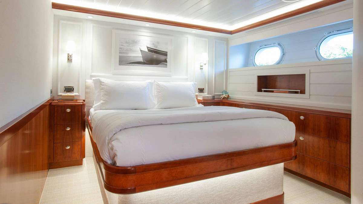 CONVERTING A WESTPORT 112 YACHT FROM TRADITIONAL TO NANTUCKET CHIC MONTRACHET FORWARD STATEROOM AFTER